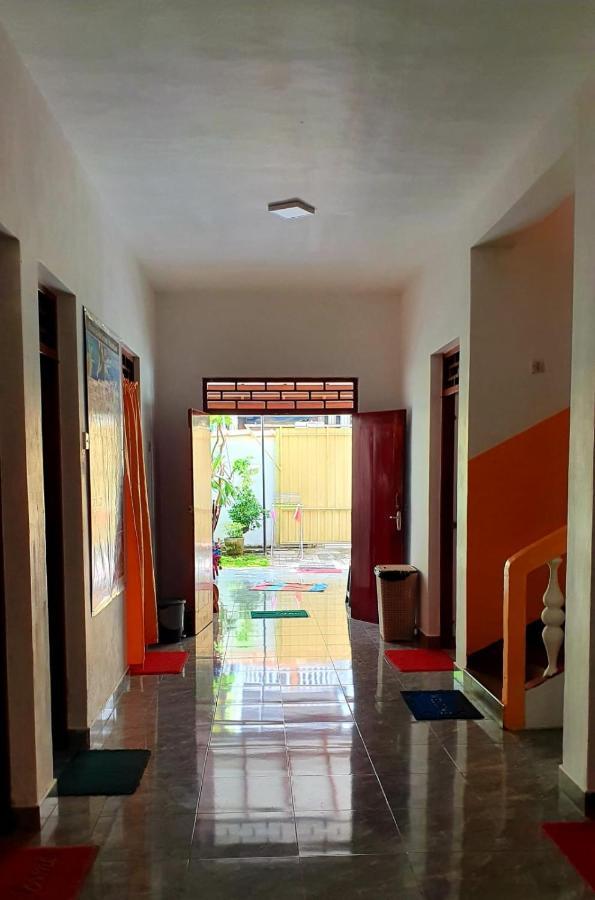 Guesthouse Kind And Love Хиккадува Экстерьер фото