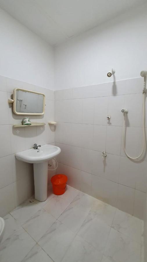 Guesthouse Kind And Love Хиккадува Экстерьер фото