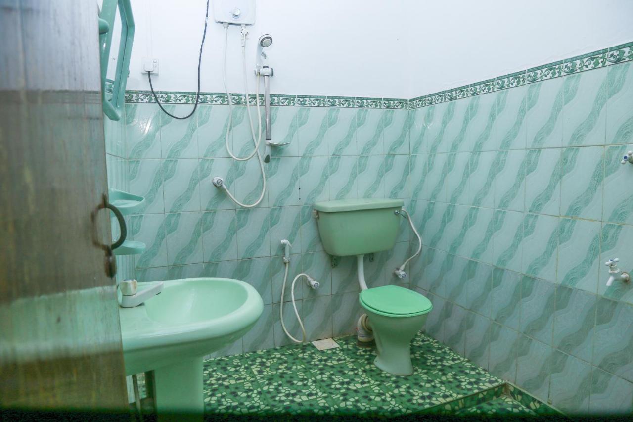 Guesthouse Kind And Love Хиккадува Экстерьер фото