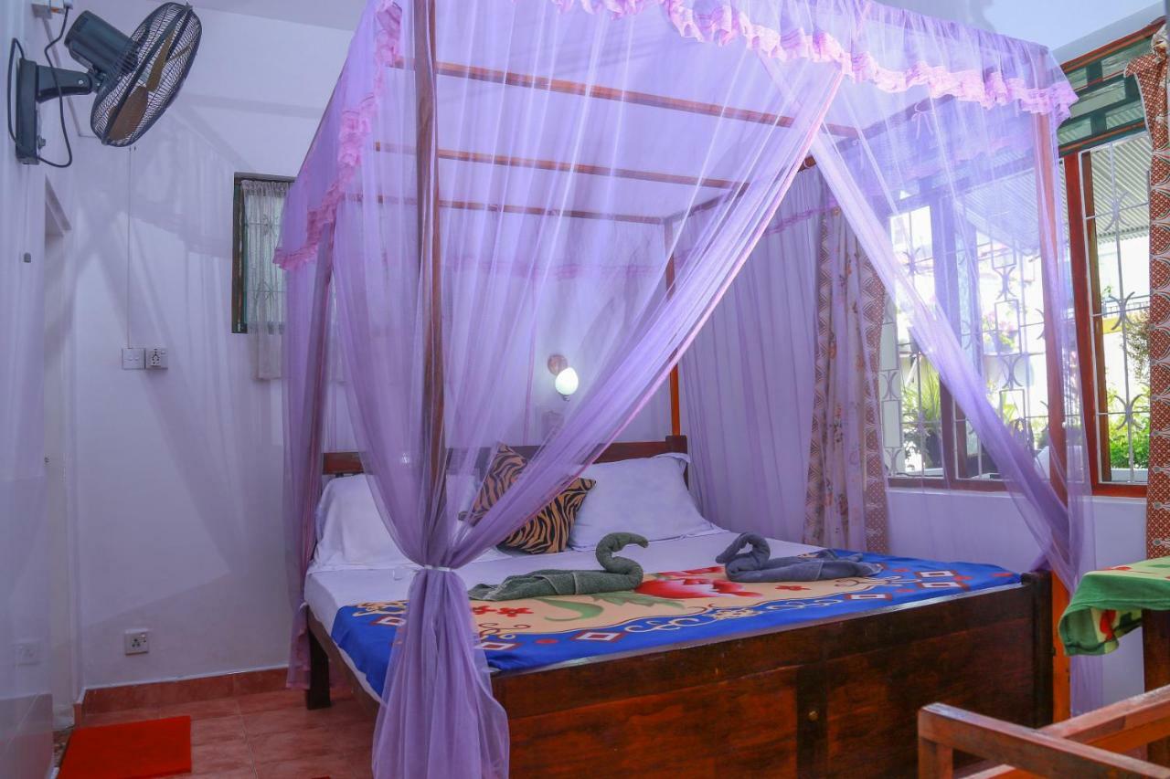 Guesthouse Kind And Love Хиккадува Экстерьер фото